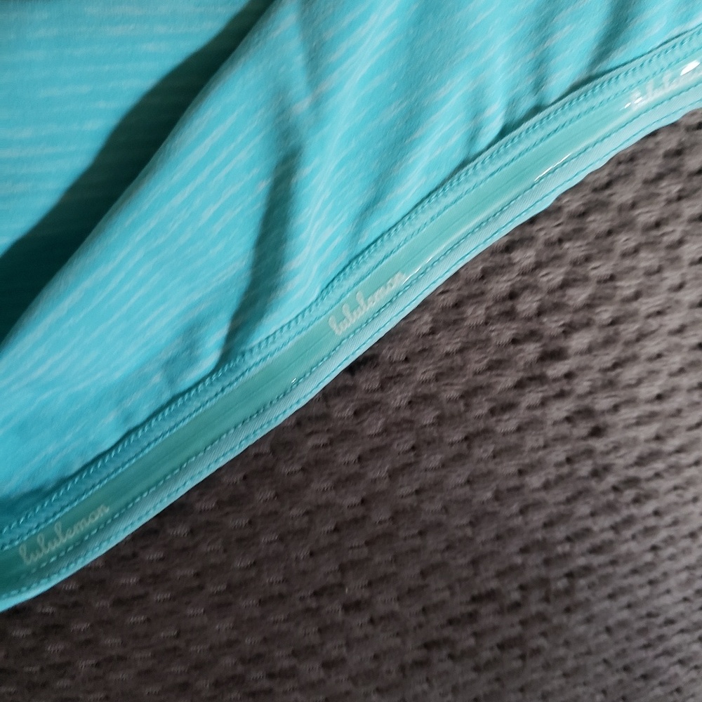 Lululemon Tank - Picture 5 of 5